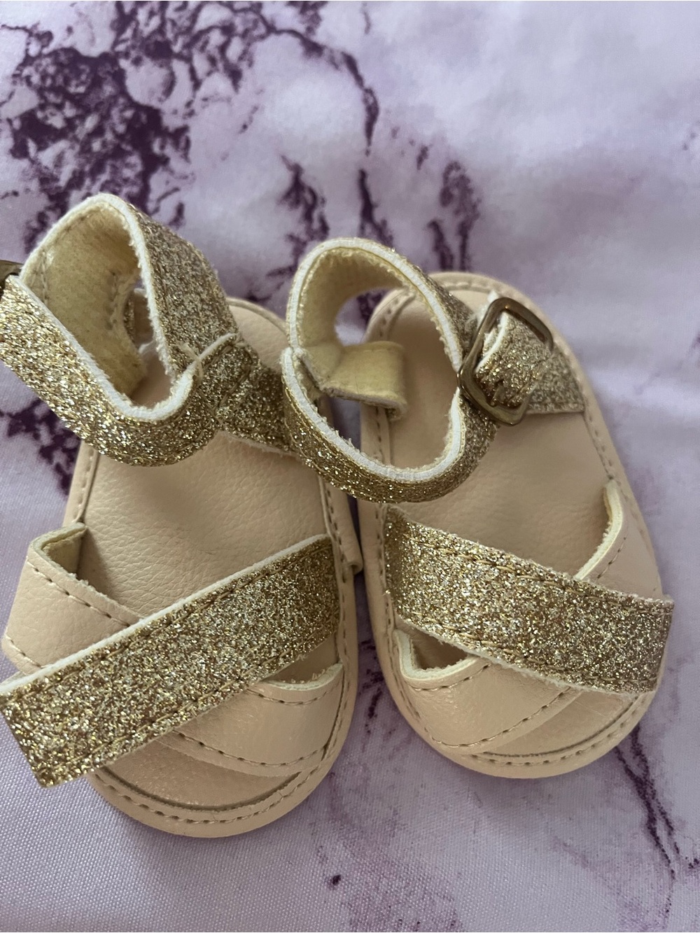 $15 = 4 pairs  - Kids Gold Glitter Sandals - Brand Unspecified